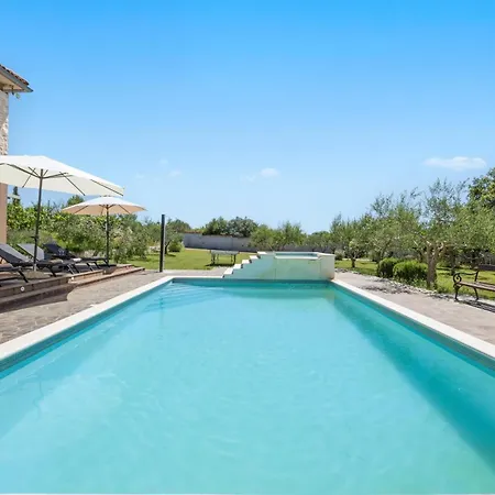 Vila Kaiserwald Oasis Of Peace By Istrabook